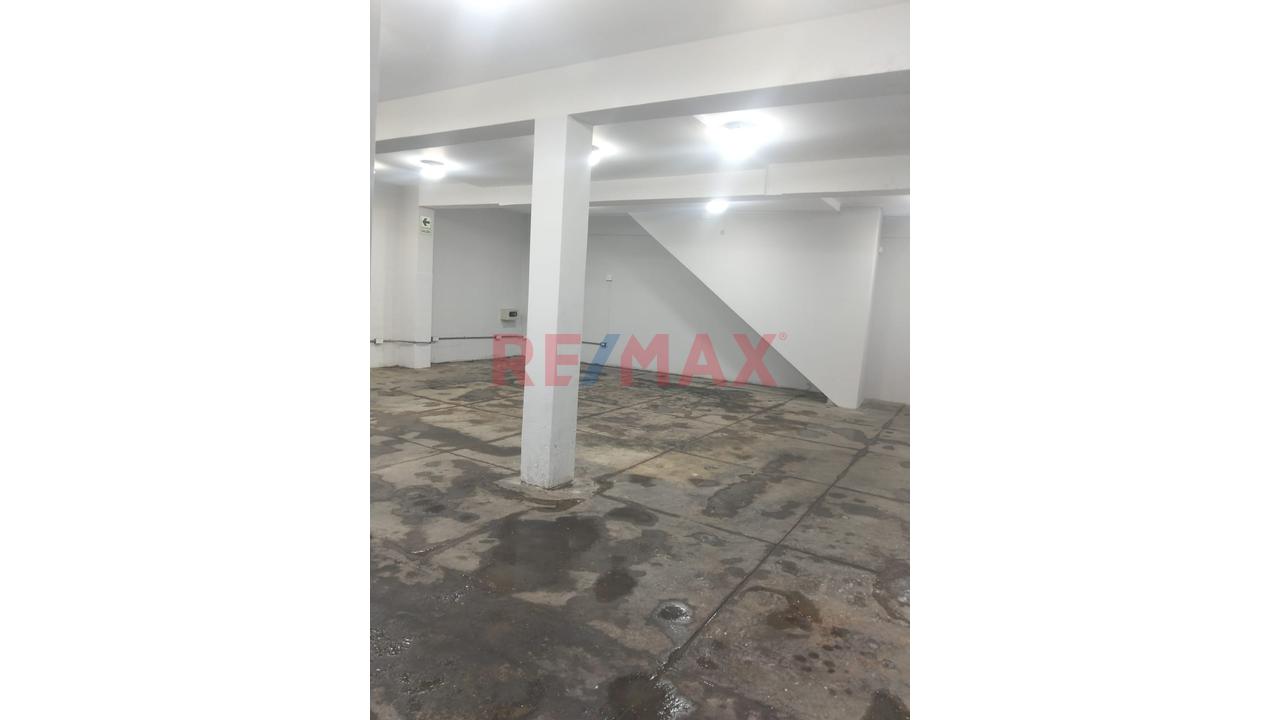 Alquilo Local Comercial En Pueblo Libre - 10