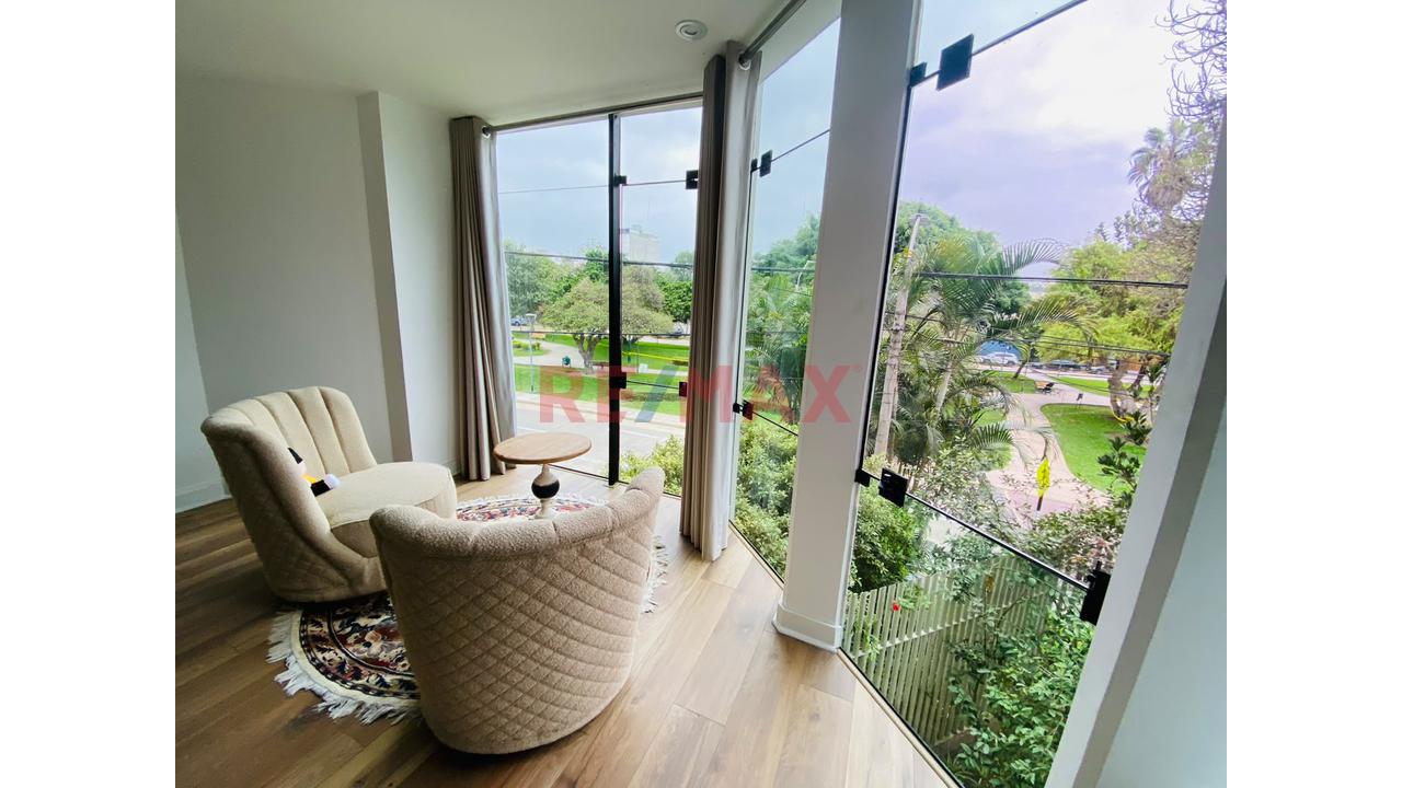 Exclusivo Flat De 355 M² Frente Al Parque Acosta – San Isidro | Ascensor Directo + 3 Cocheras — foto 3