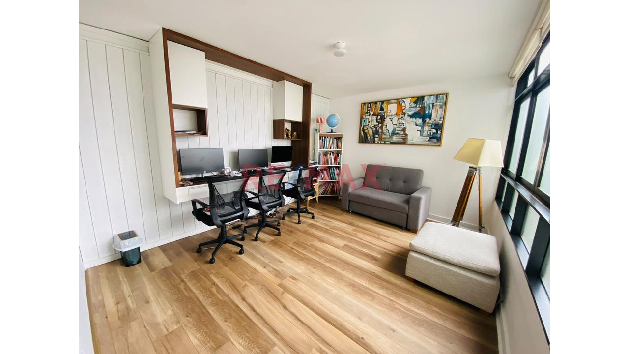 Exclusivo Flat De 355 M² Frente Al Parque Acosta – San Isidro | Ascensor Directo + 3 Cocheras — foto 2