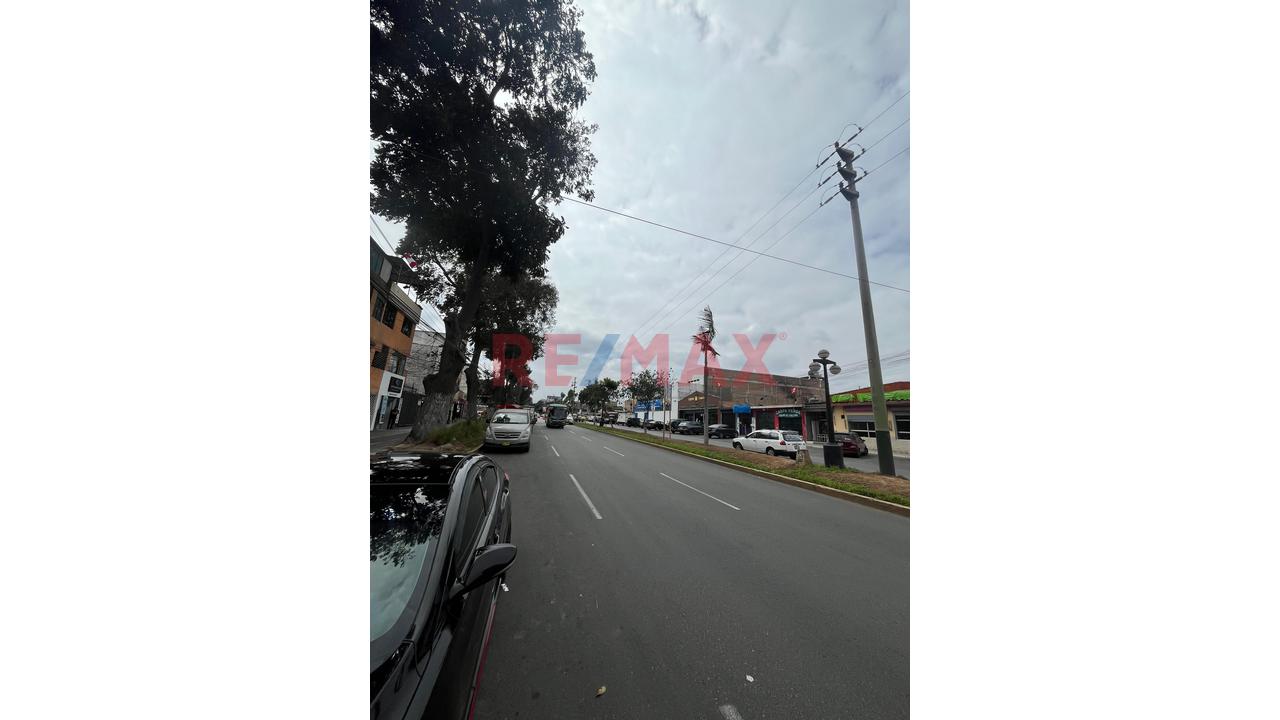 Alquila(Solo A Empresas )Un Amplio Local Comercial En Plena Av. Alameda Sur – Chorrillos - 7