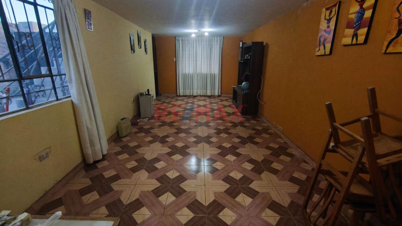 Casa Comercial En Alquiler Solo Para Empresas Cualquier Rubro En Peruarbo En Cerro Colorado — foto 4