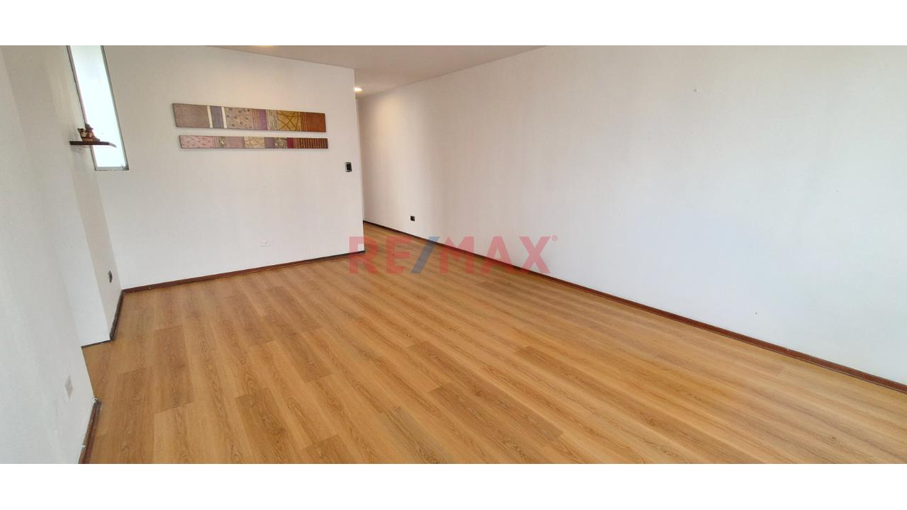 🏡✨ ¡Tu Nuevo Hogar En Miraflores Te Está Esperando! — foto 2