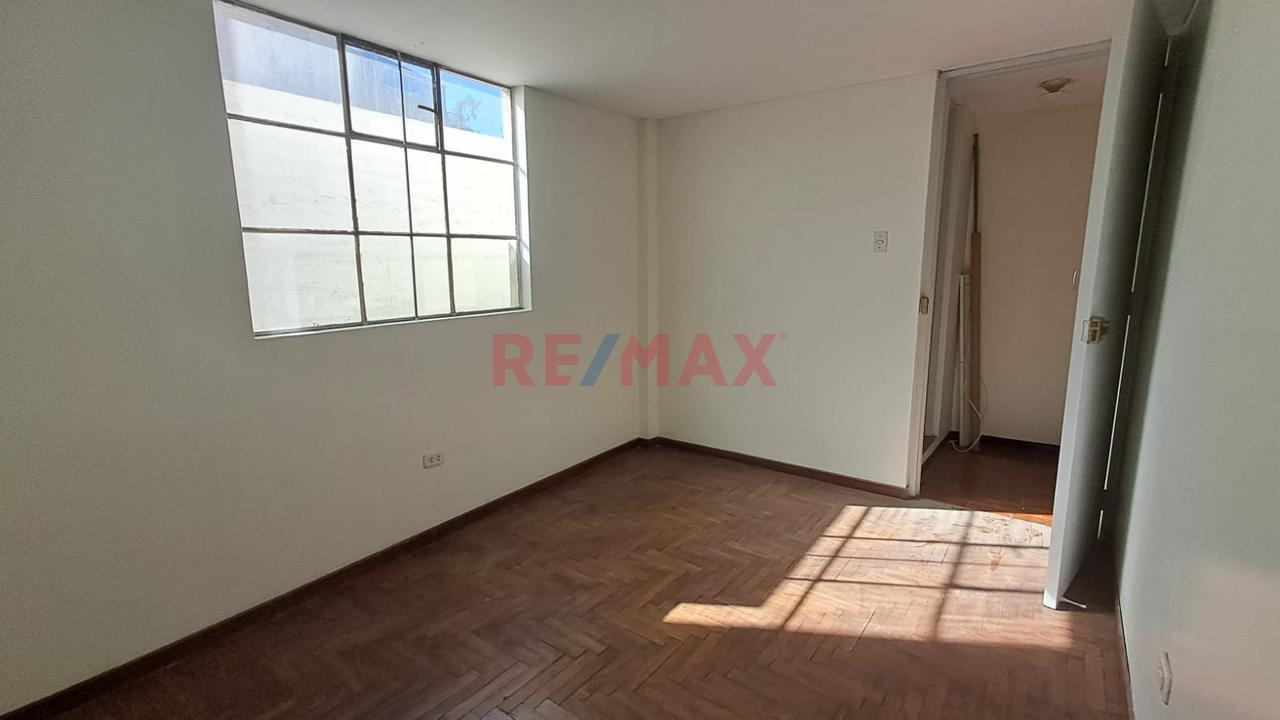 Se Alquila 3 Oficinas En 2° Piso,, Urb Victoria, Cercado, Arequipa - 4