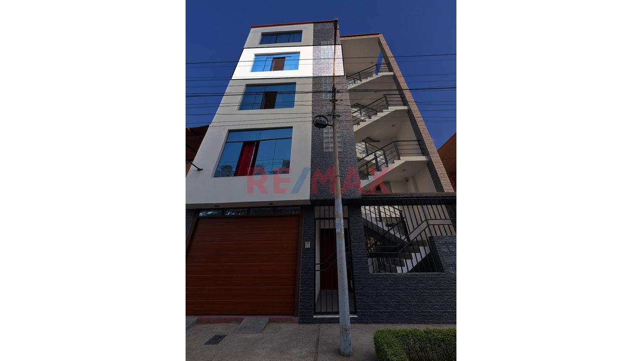 Venta Departamento Urb La Rinconada - Frente Parque - 2