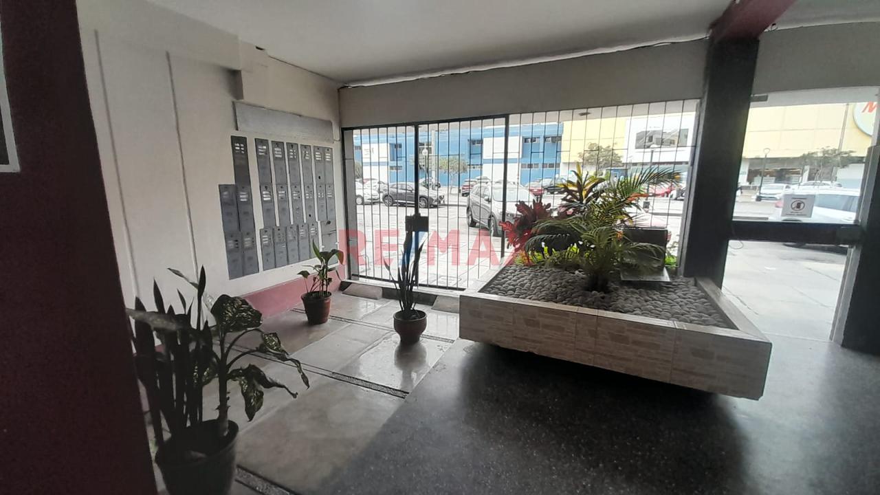 Venta De Departamento En Urb. Limatambo Surquillo — foto 13