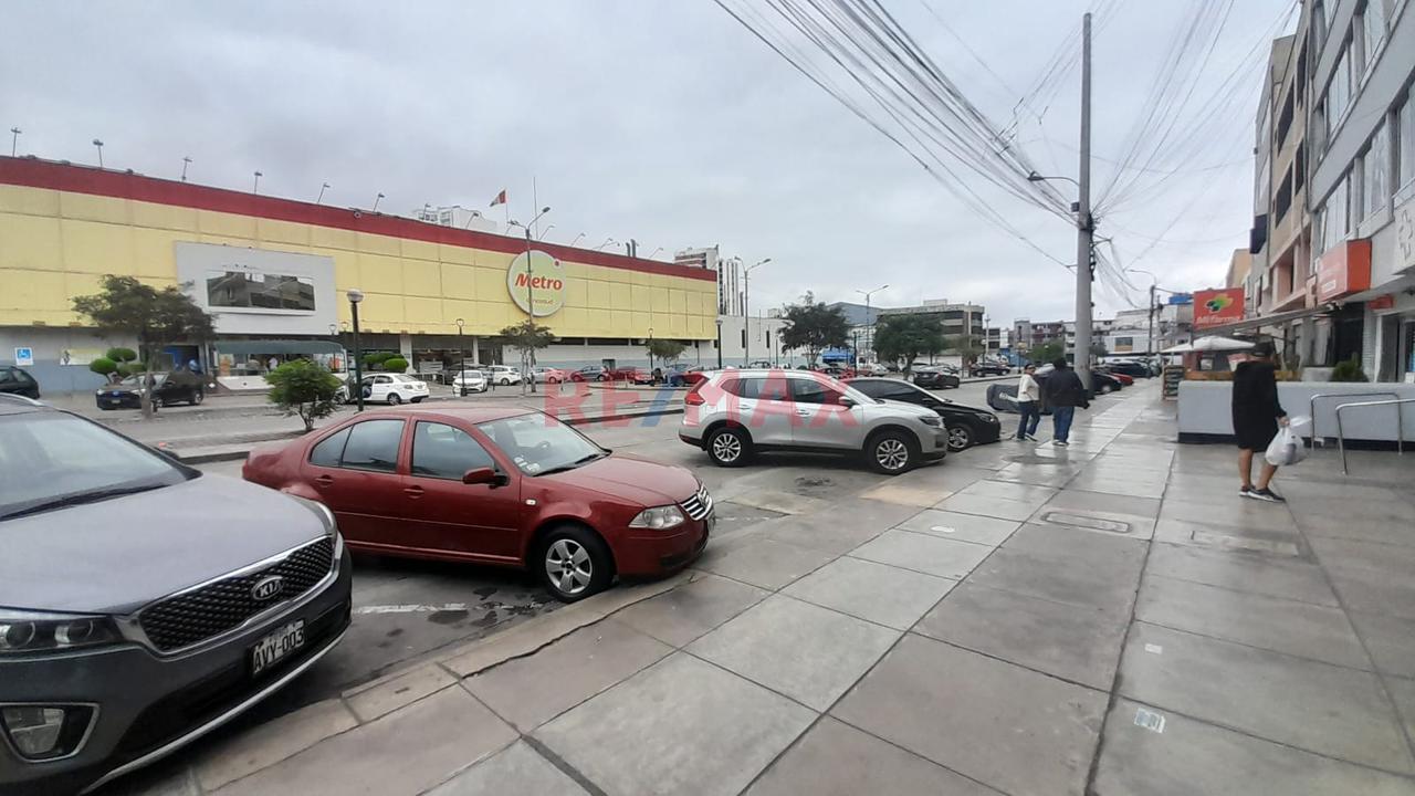 Venta De Departamento En Urb. Limatambo Surquillo — foto 11