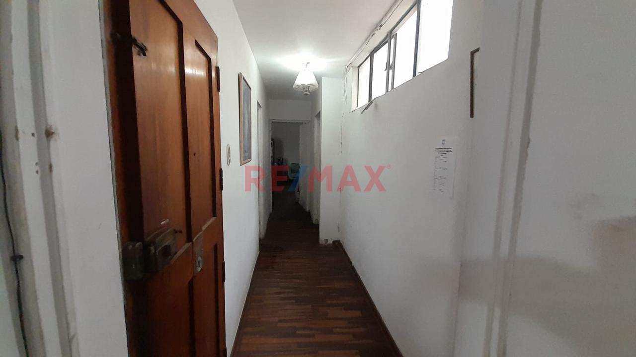 Venta De Departamento En Urb. Limatambo Surquillo — foto 8