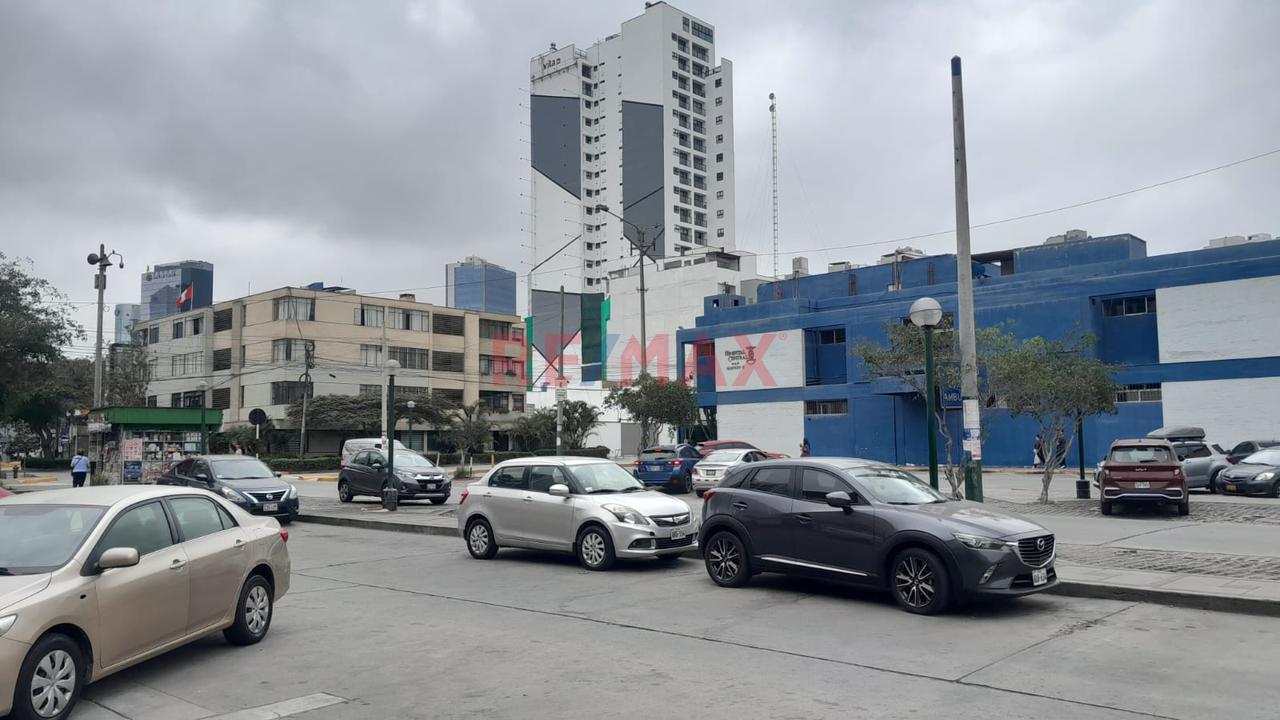 Venta De Departamento En Urb. Limatambo Surquillo — foto 7
