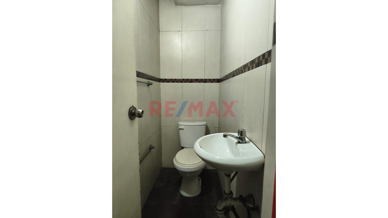 Local Comercial En Alquiler – Av. Pirámide Del Sol — foto 2