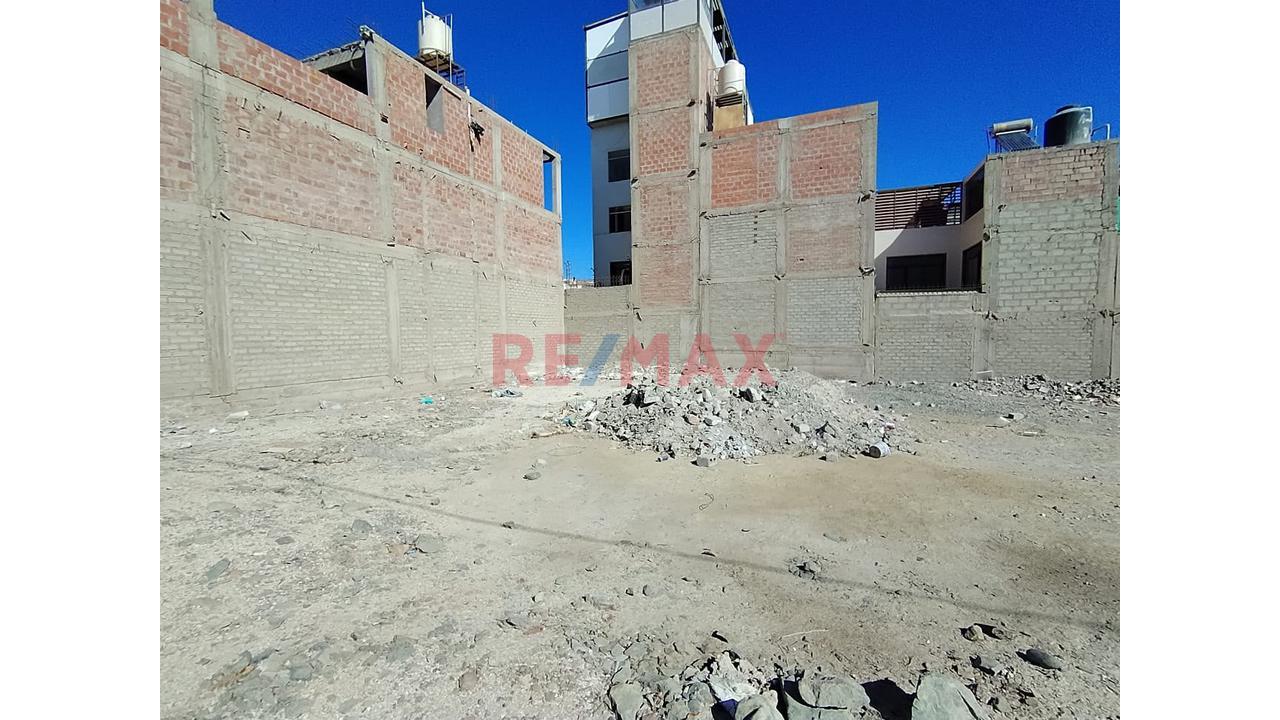 Venta De Terreno En Urb. 7 De Mayo - 3