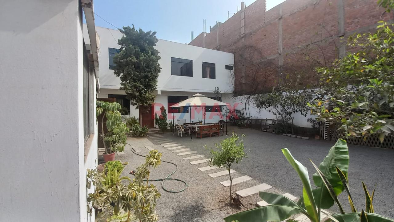 :🍀 ¡El Espacio Que Tu Familia Siempre Soñó En Comas!  300 M2 - 3