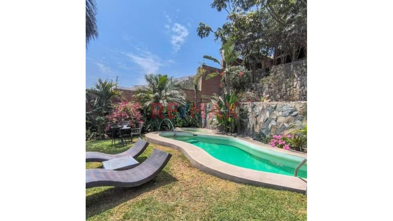 La Planicie Hermosa Residencia De 1,000 Mts