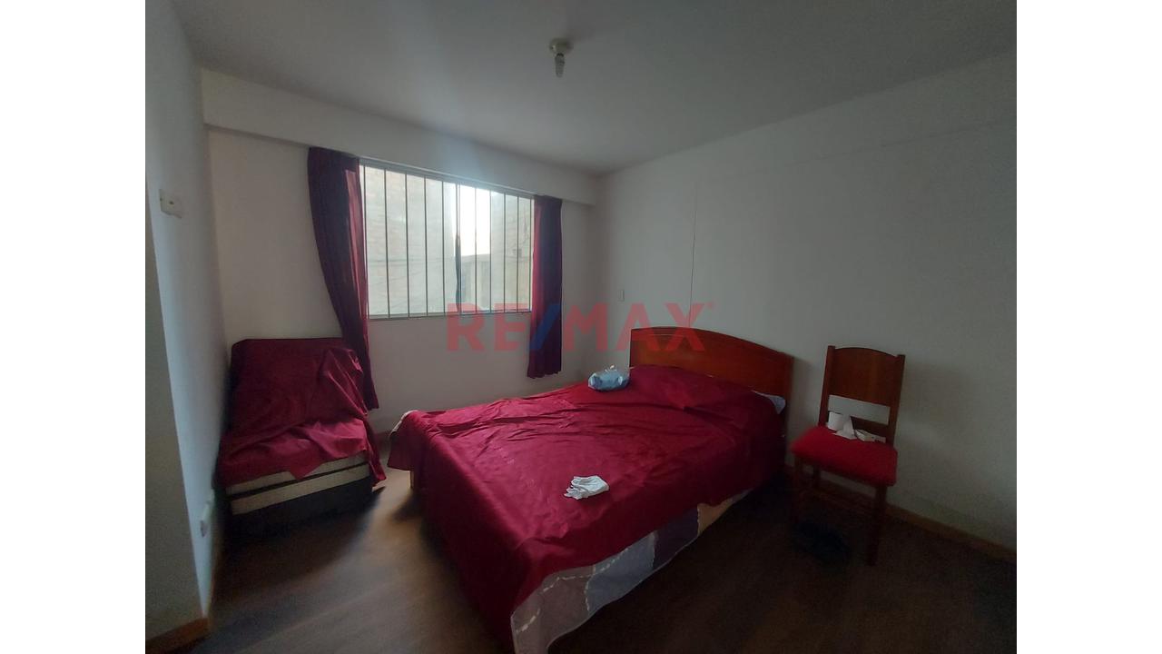 Venta De Departamento En Tercer Piso Con Cochera Cerca Al Mercado De Productores En Ate — foto 10
