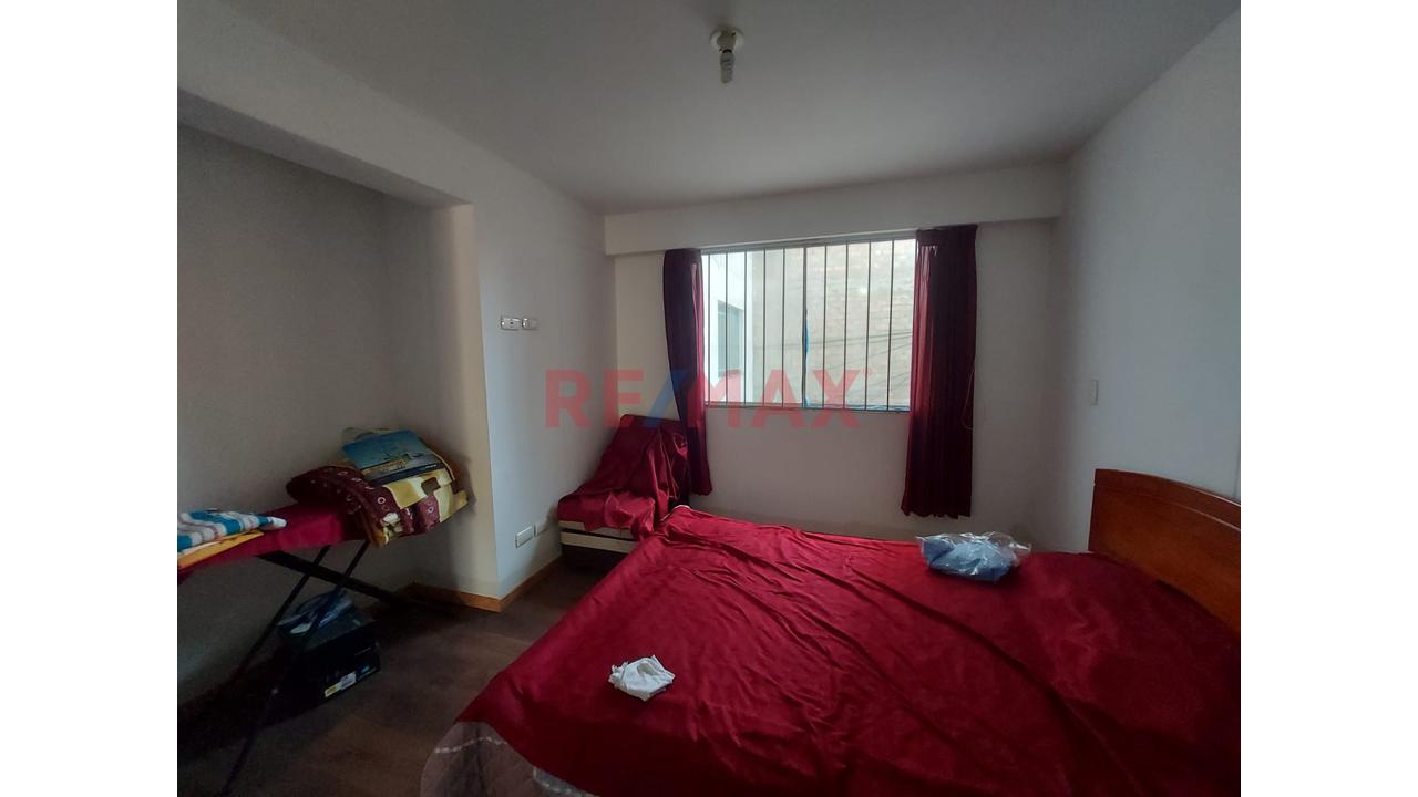Venta De Departamento En Tercer Piso Con Cochera Cerca Al Mercado De Productores En Ate — foto 12