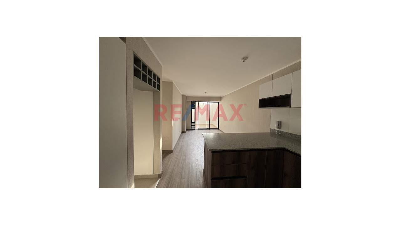 Se Alquila Departamento De 02 Habitaciones Cercano A Av. San Felipe — foto 3