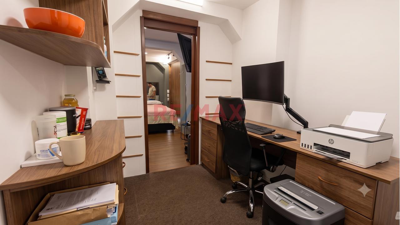 Venta De Amplia Casa Remodelada En Urb. San Antonio – Bellavista — foto 13