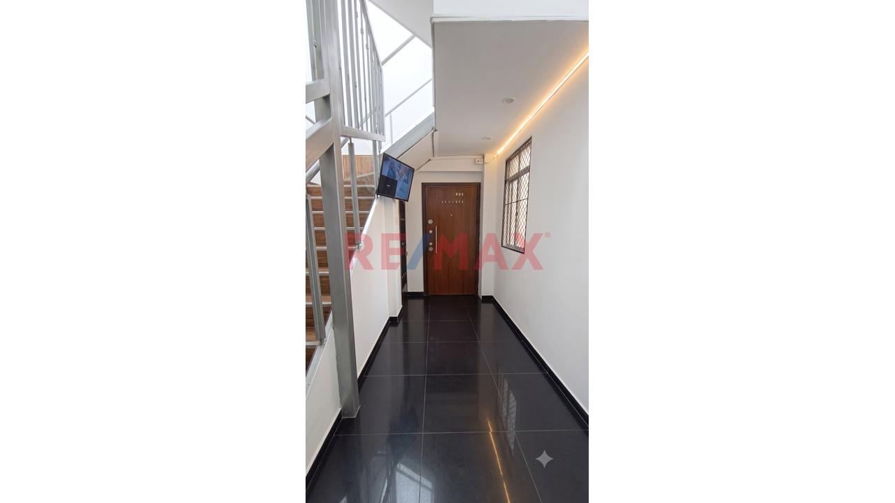 Venta De Amplia Casa Remodelada En Urb. San Antonio – Bellavista — foto 15