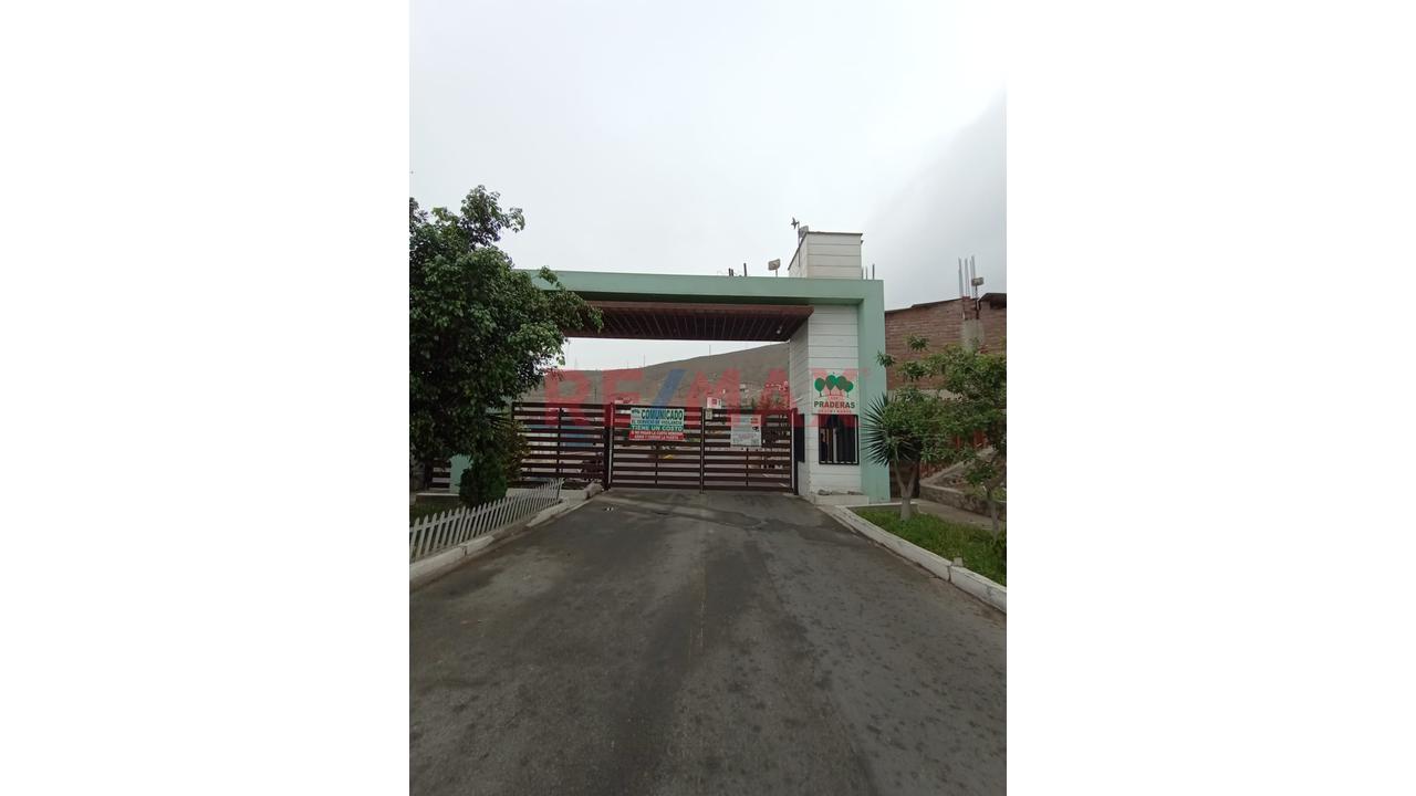 Vendo Estratégico Terreno De 100 M² En Santa Rosa: Inversión Segura En Condominio Los Portales