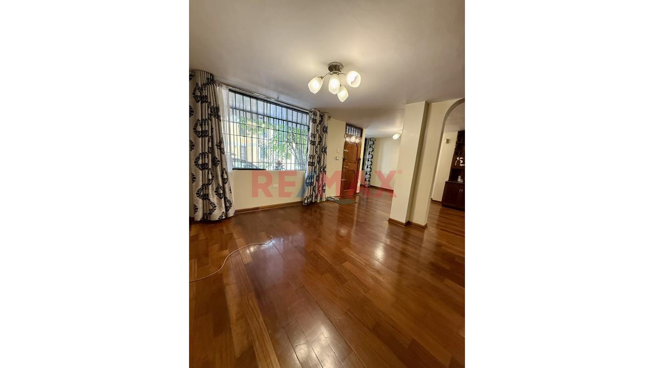 🏡 Casa Multifamiliar De 4 Pisos + Azotea En Esquina | Ideal Para Vivienda E Inversión | Comas — foto 3