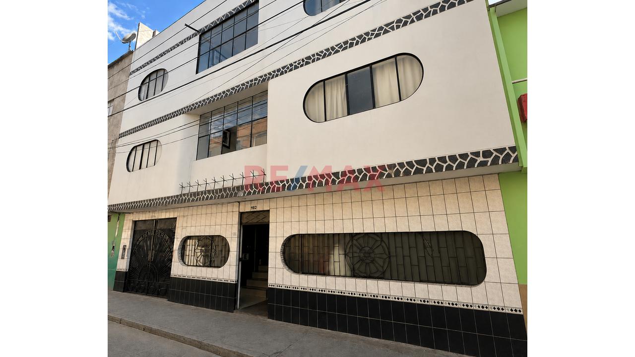 En Venta – Hostal En Funcionamiento | Jirón Mayro 366, Huánuco
