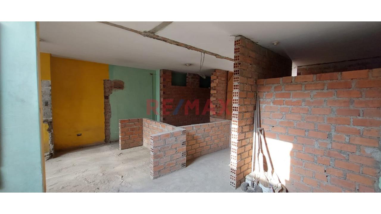 Oportunidad !!Venta De Casa A Pocos Pasos De La Universidad Cientifica, Upn, Cesar Vallejo- Av. Huandoy Con 2 De Octubre - Excelente Ubicación Y Tu Mejor Inversion — foto 12
