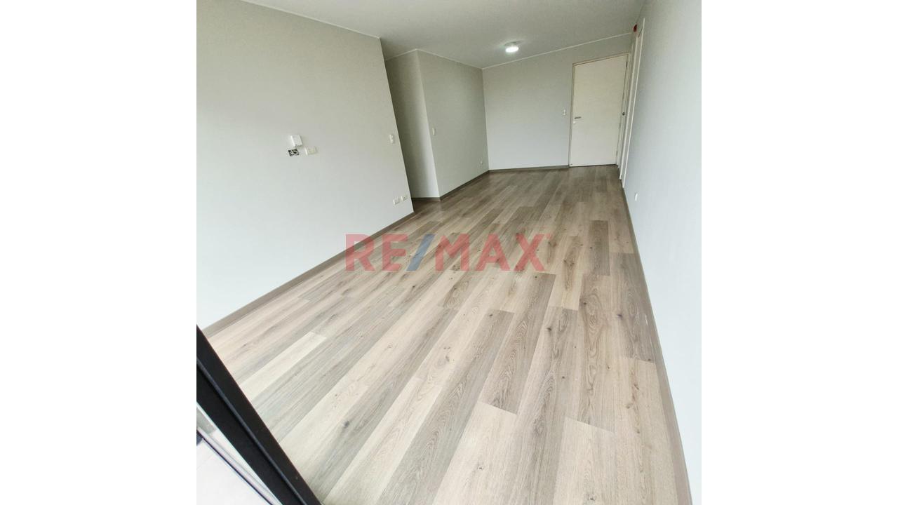 Alquiler De Exclusivo Departamento Con Estacionamiento – Jesús María — foto 4