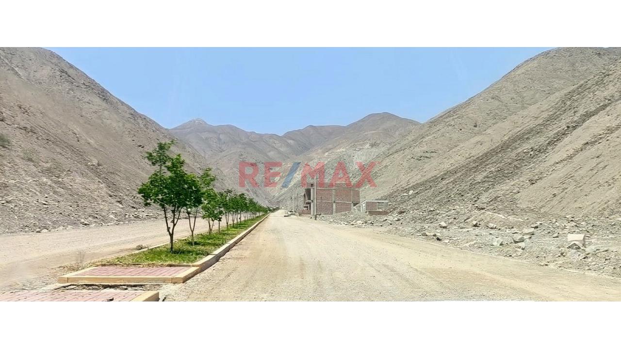Venta De Terreno En Tambo Viejo - Cieneguilla