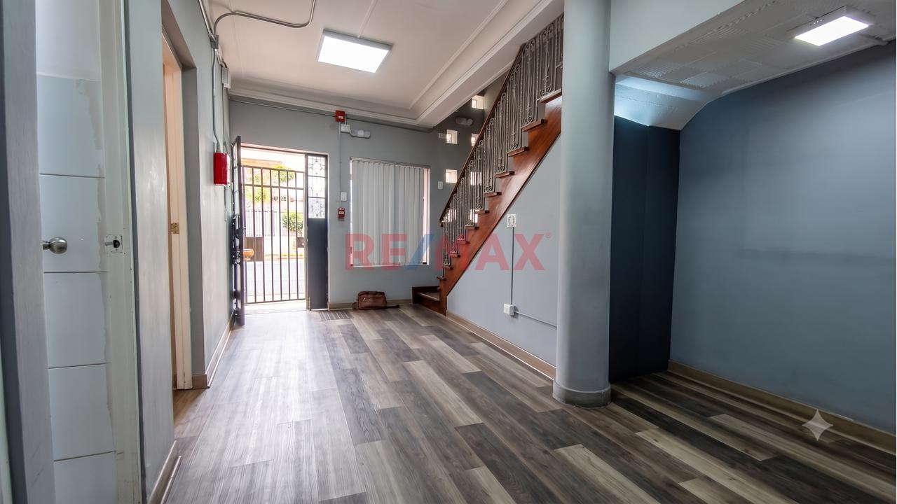 Alquiler De Casa / Oficina Con Cochera En Miraflores — foto 7