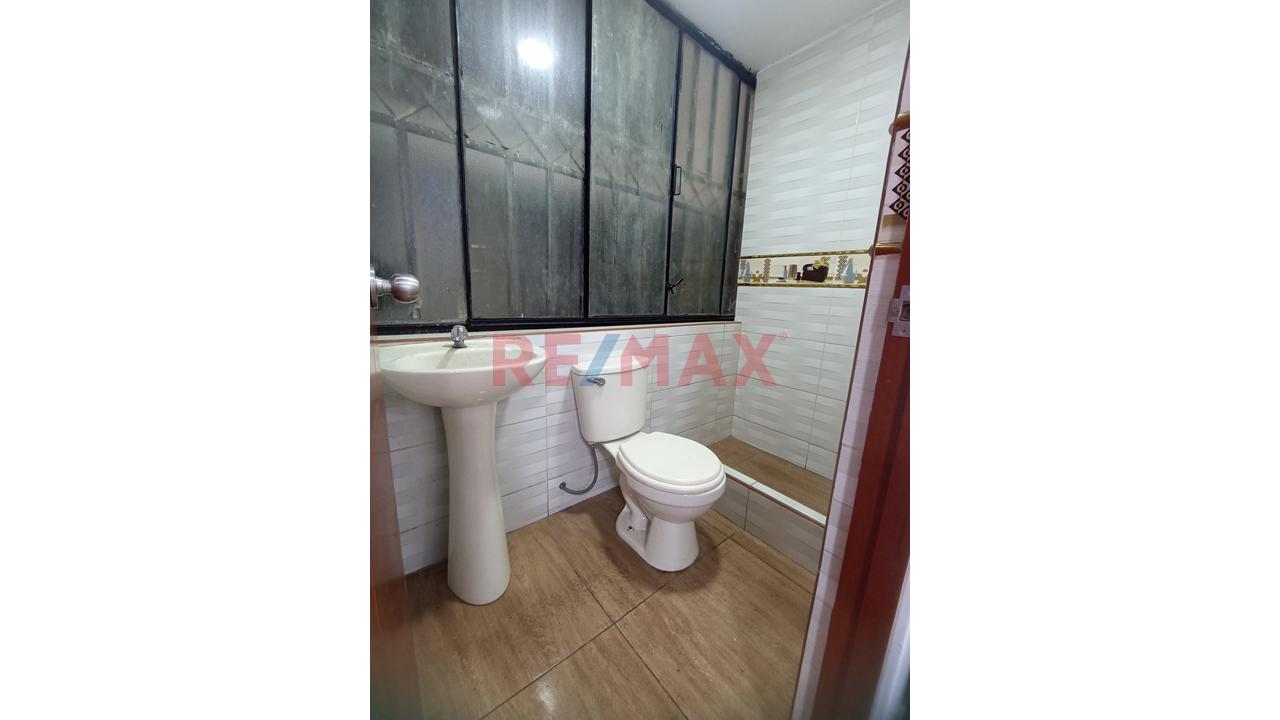 Alquiler De Local Comercial  En Smp. - Alt. 18 Av Peru. - 8