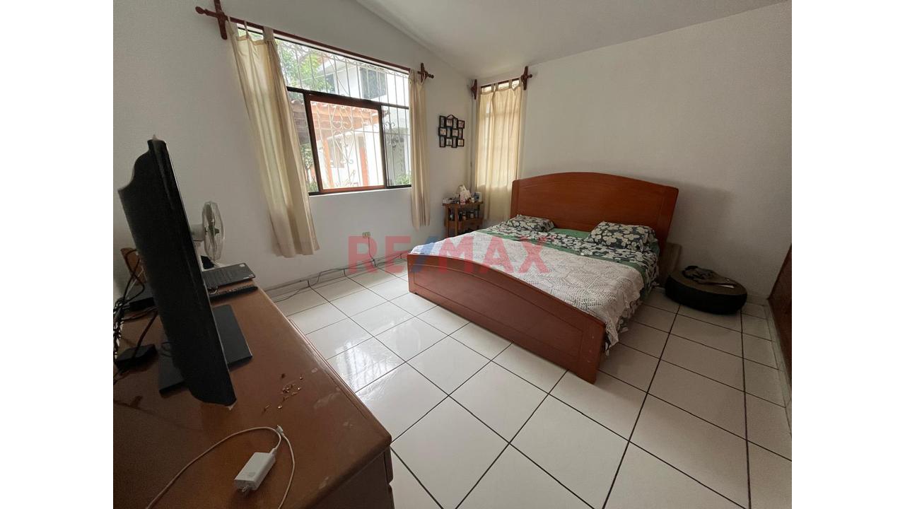 Linda Y Amplia Casa De 1,483 M2 En Venta En La Mariposa En Piura — foto 14
