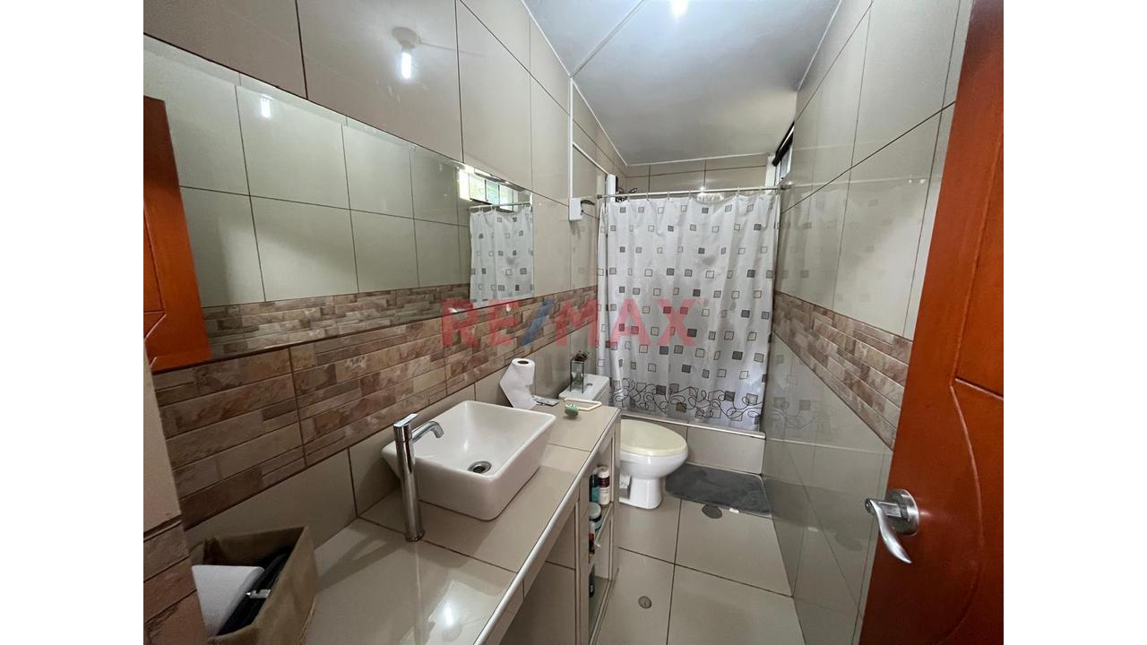 Linda Y Amplia Casa De 1,483 M2 En Venta En La Mariposa En Piura — foto 9