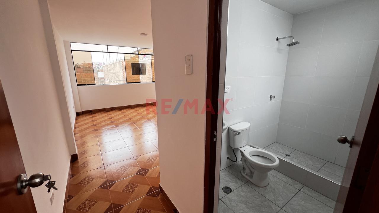 Venta De Dpto En 3Er Piso De 109.23 M2 + Aires A Dos Cuadras De La Av. Pacasmayo Y Av. Canta Callao, Smp — foto 10