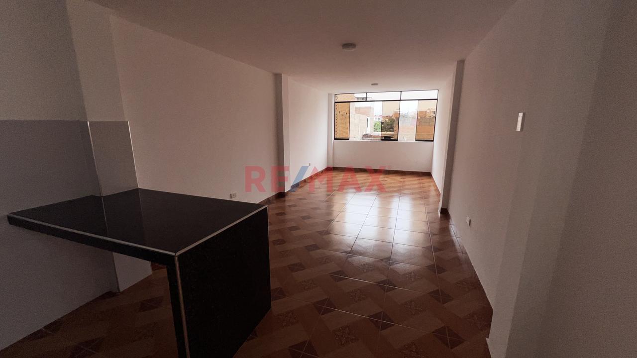 Venta De Dpto En 3Er Piso De 109.23 M2 + Aires A Dos Cuadras De La Av. Pacasmayo Y Av. Canta Callao, Smp — foto 4