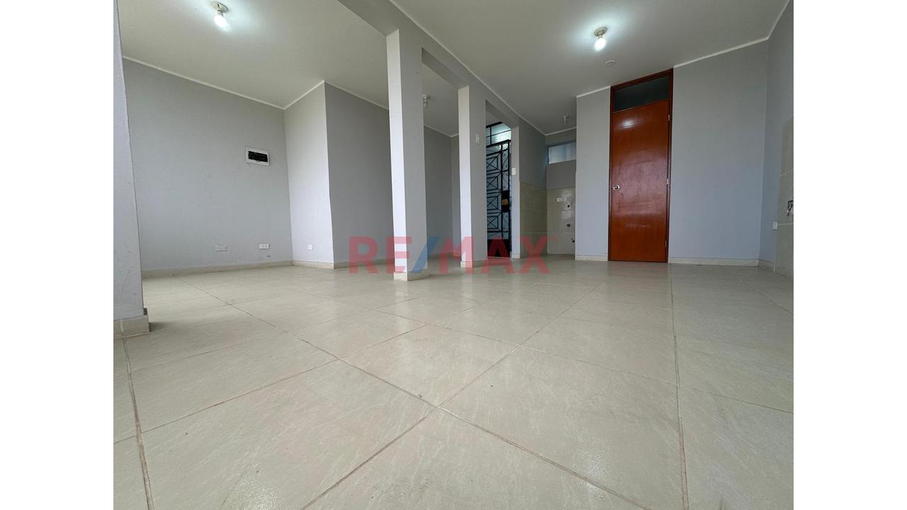 Alquilo Edificio Institucional | Ciudad Del Deporte | Ventanilla - 14