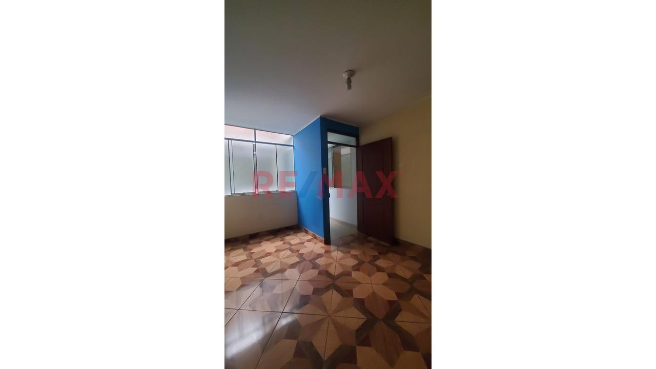 Vendo Rentable Casa Multifamiliar De 4 Pisos En Carapongo: Departamentos Independizados — foto 10