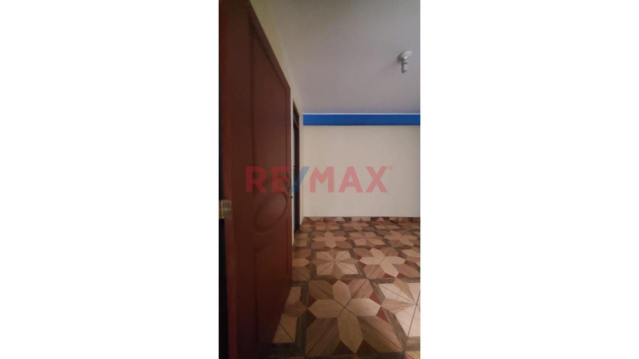 Vendo Rentable Casa Multifamiliar De 4 Pisos En Carapongo: Departamentos Independizados — foto 9