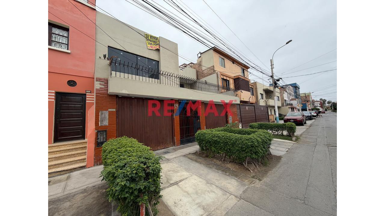 Departamento De 208 M² En Venta – La Perla Alta!
