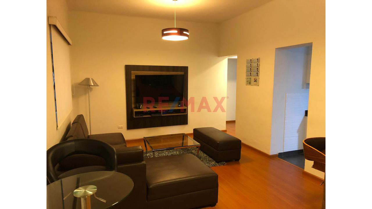Departamento En Lince Con Patio — foto 2