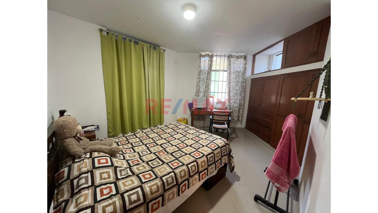 Venta De Amplia Casa En Urb Lourdes - 6
