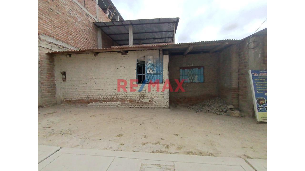 Venta De Casa En San Sebastian - 1