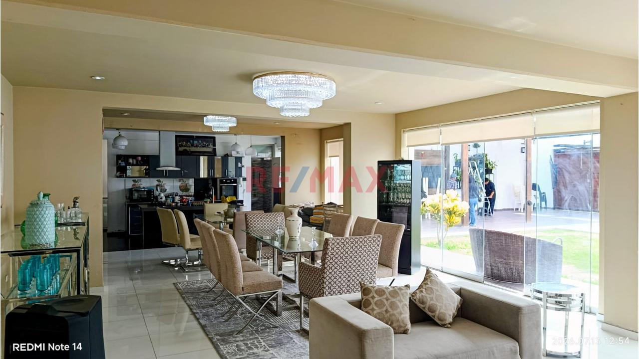 Amplia Casa En Venta – Residencial El Trébol, Pisco - 9