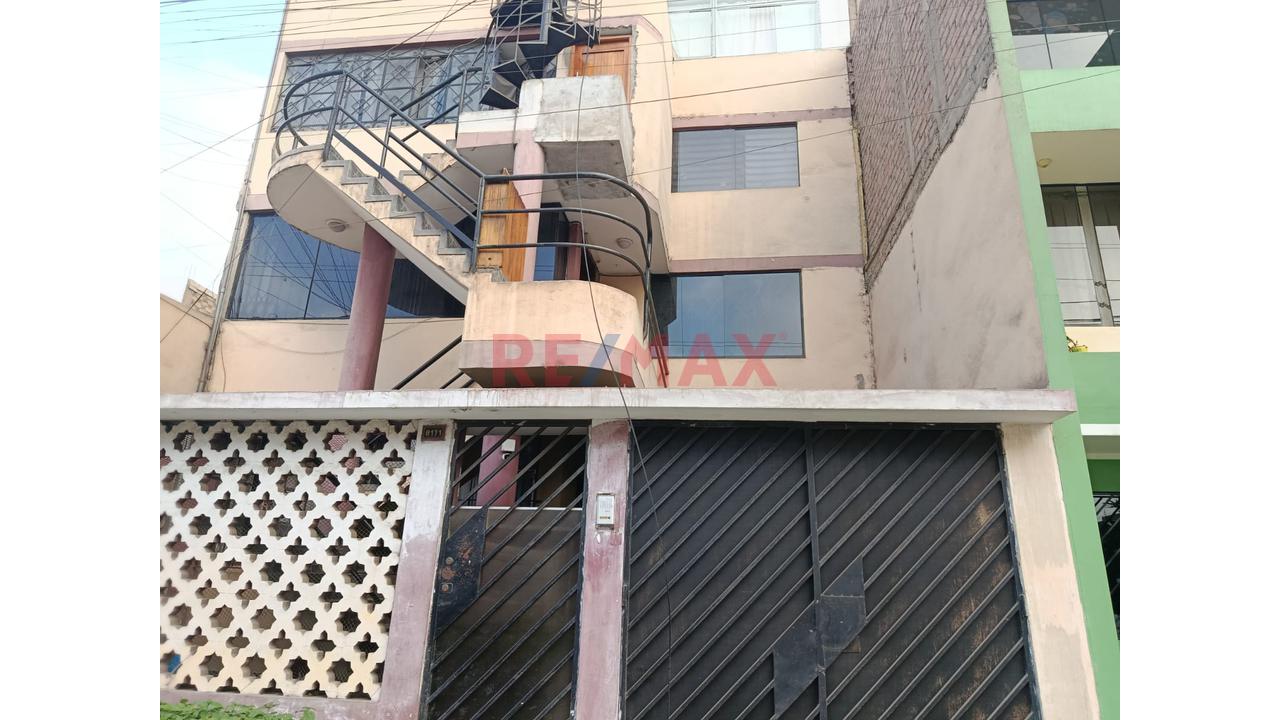 Se Vende Excelente Departamento De 120 M2 En Los Olivos, Frente A Parque. — foto 15