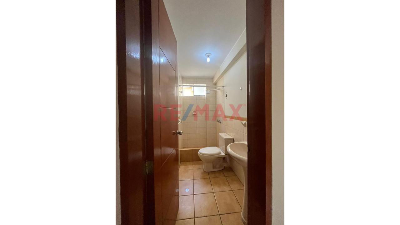 Alquilo Amplio Departamento 90M2 4To Piso Las Viñas De San Antonio Surco — foto 7