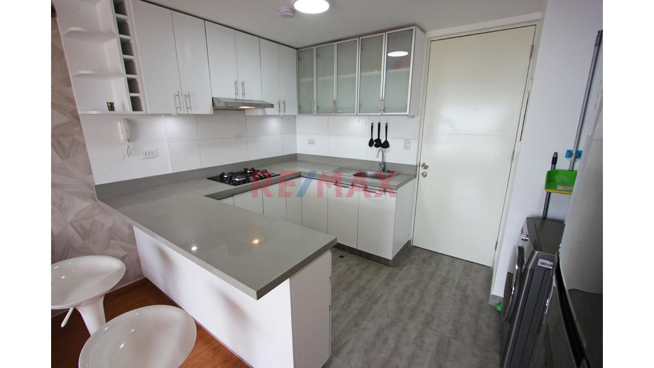 Se Alquila Departamento Amoblado En La Perla - 17