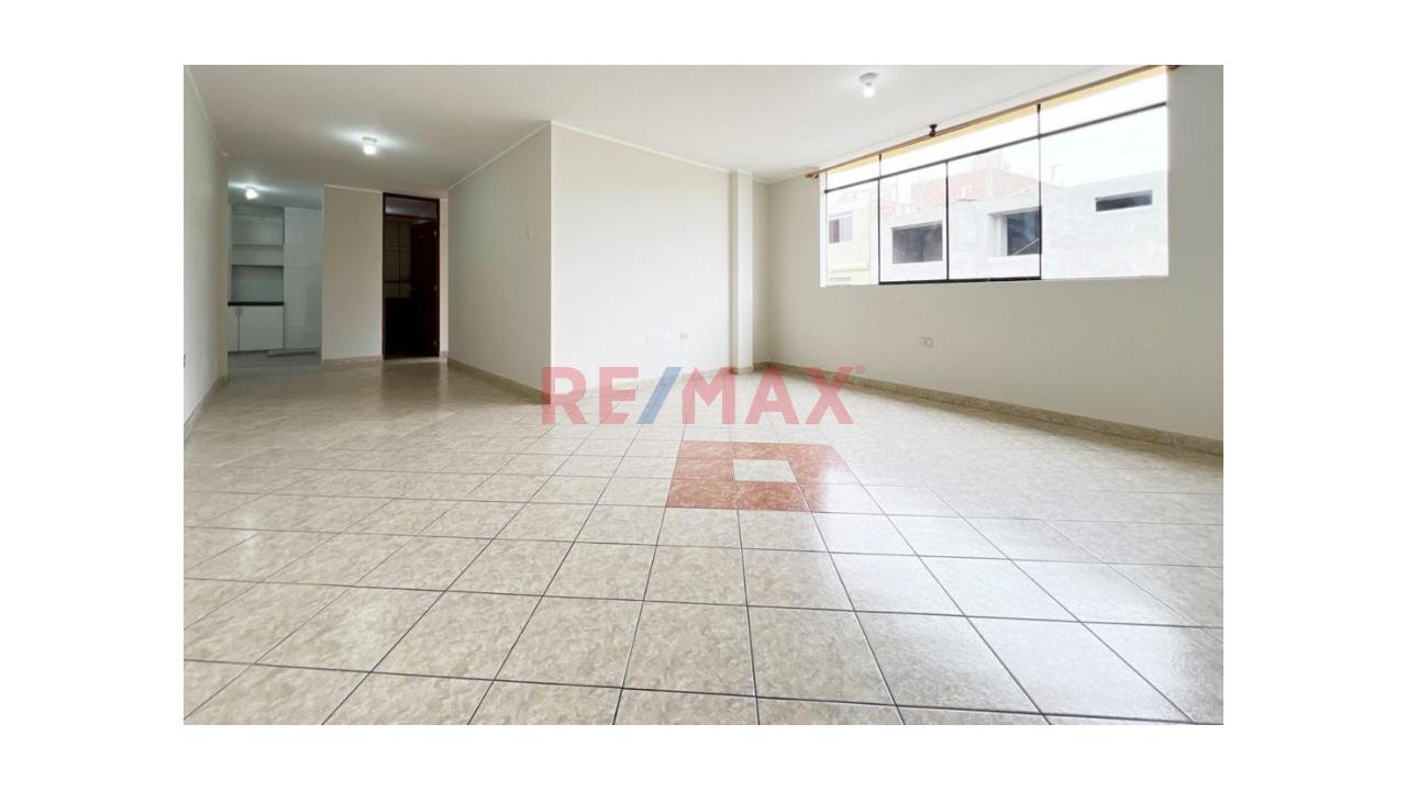 Alquiler 1 Piso Zona Comercial Frente Al Mercado San Jose Super Centrico — foto 3