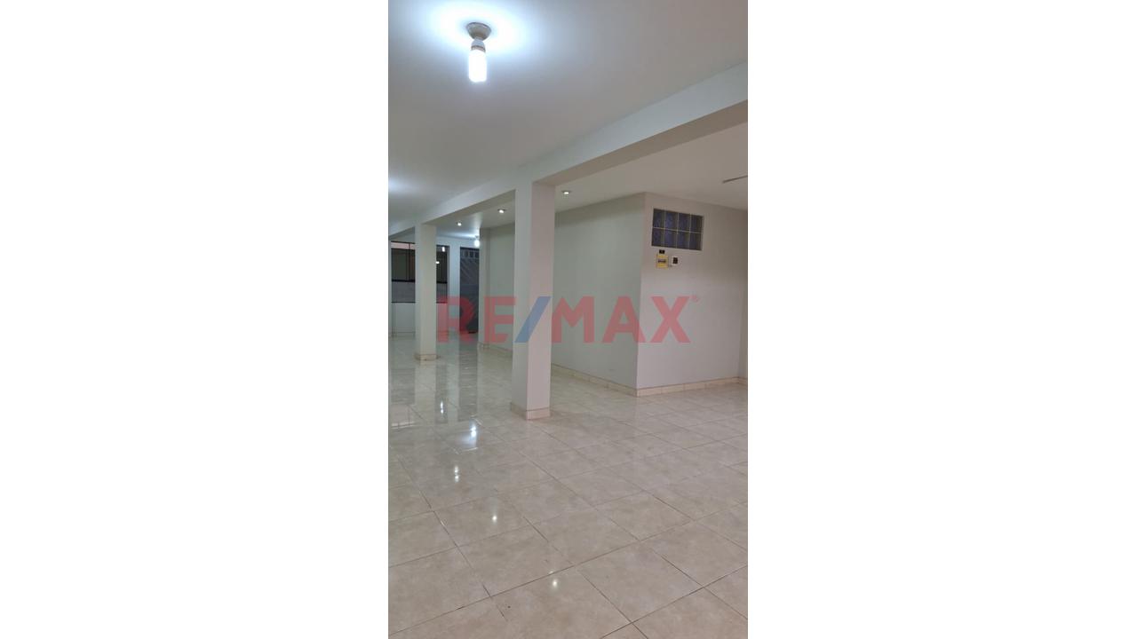 Se Alquila 2 Piso 140 M2 Para Negocio Y Vivienda Super Espacioso Con Manparas Grandes Y Muy Iluminadas..!!! — foto 10