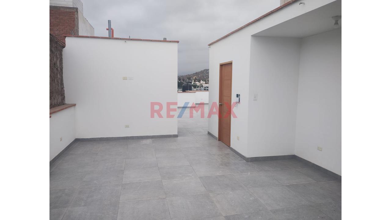 𝗩𝗘𝗡𝗧𝗔 𝗗𝗘 Aires 𝗜𝗡𝗗𝗘𝗣𝗘𝗡𝗗𝗜𝗭𝗔𝗗𝗔 𝗖𝗢𝗡 𝗔́𝗥𝗘𝗔 𝗖𝗢𝗡𝗦𝗧𝗥𝗨𝗜𝗗𝗔 – Cedros De Villa — foto 6