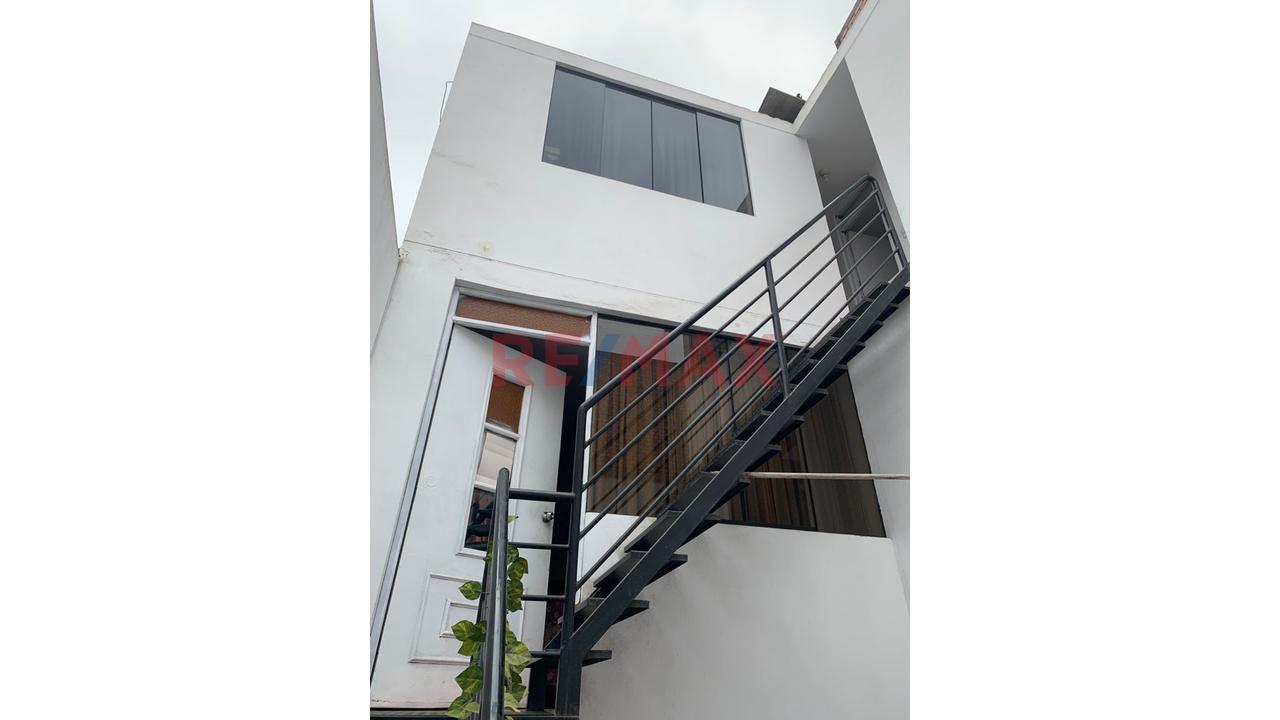 Se Vende Departamento Triplex En Primer Piso — foto 2