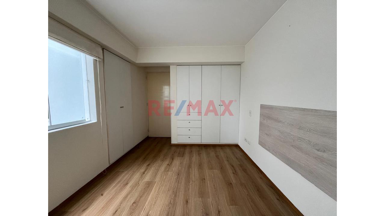 Alquilo Departamento 3 Dormitorios Y Cochera En Miraflores — foto 11