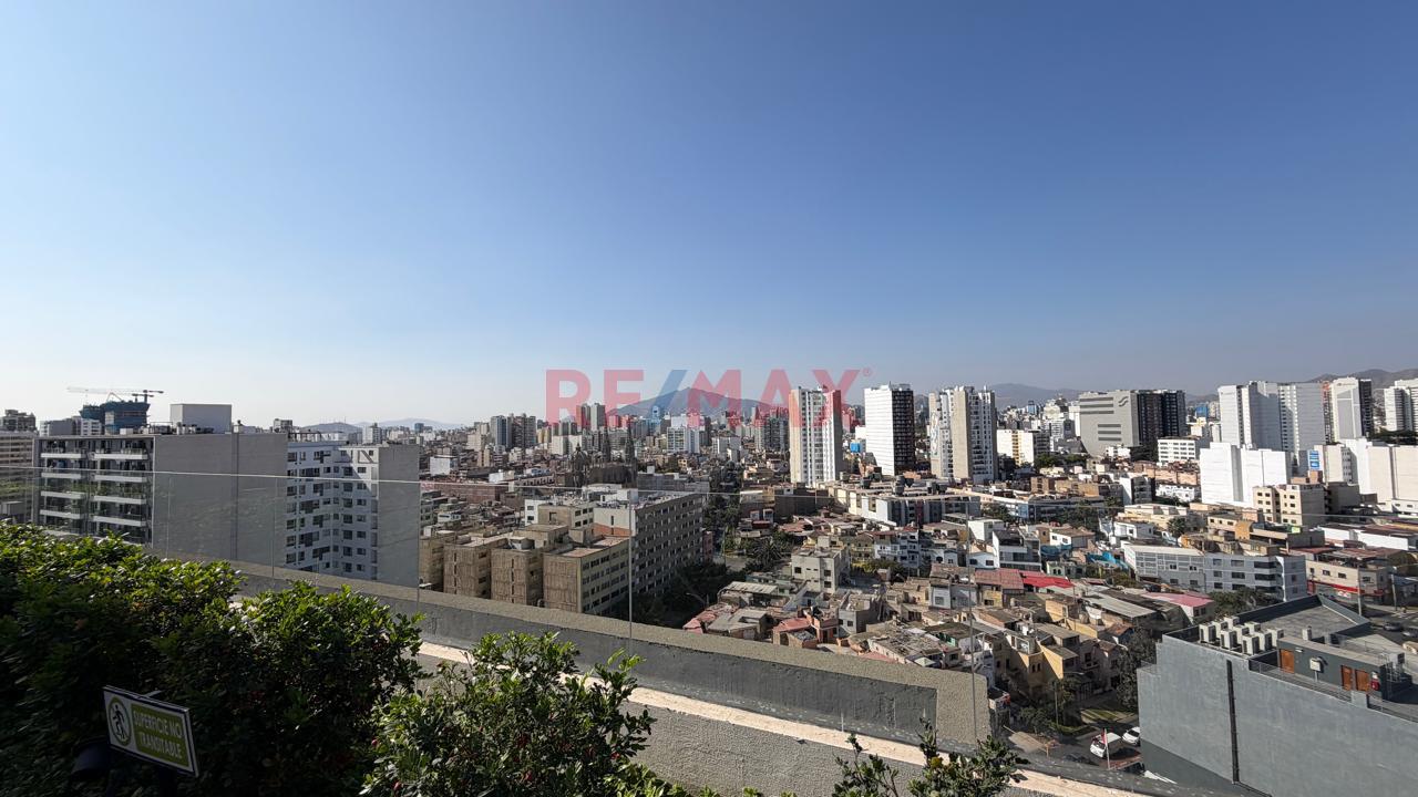 🏙️ ¡Moderno Departamento Amoblado En Alquiler En El Corazón De Jesús María! ✨ — foto 15
